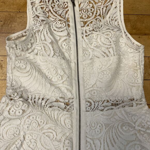 American Rag Dress Women’s Small Lace Floral White Lined Zip Back Fit N Flare - Picture 11 of 14